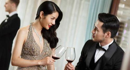 朋友夫妇 在线观看,朋友夫妇的在线观影时光  第3张